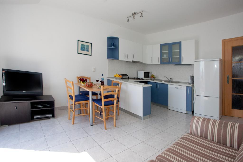 Apartment Firule Sandy Beach Split Exterior foto